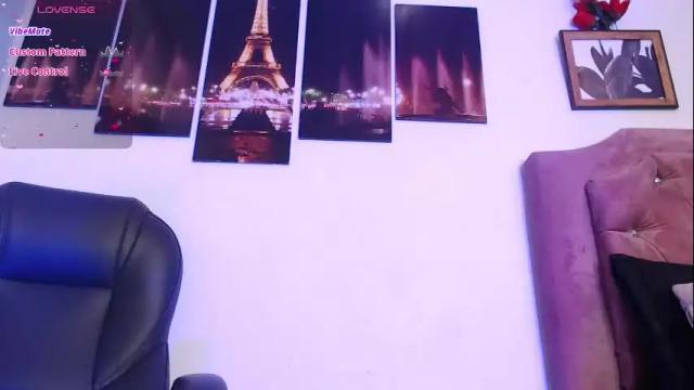 Image 8 of elie_golden Stream on Chaturbate on 21 days ago
