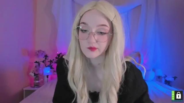 Image 4 of eliejay Stream on Chaturbate on 13 months ago