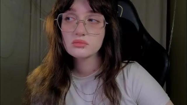 Image 11 of eliejay Stream on Chaturbate on 29 days ago