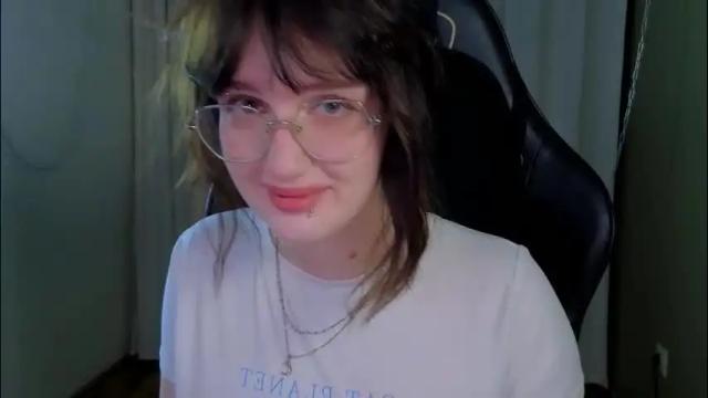 Image 4 of eliejay Stream on Chaturbate on 29 days ago