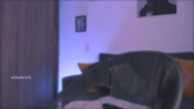 Image 4 of elihotchili Stream on Chaturbate on 15 months ago