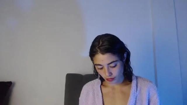 Thumbnail 1, elii_hs's Stream at Chaturbate, 20 months ago