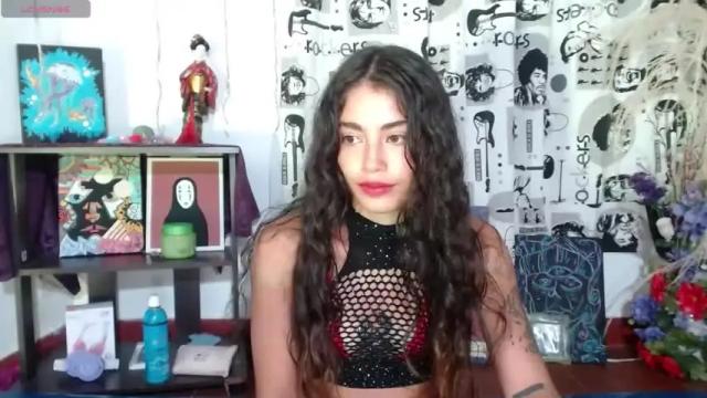 Image 10 of elii_hs Stream on Chaturbate on 15 months ago