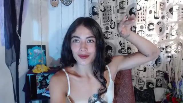 Image 4 of elii_hs Stream on Chaturbate on 14 months ago