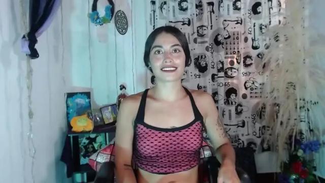 Image 8 of elii_hs Stream on Chaturbate on 14 months ago