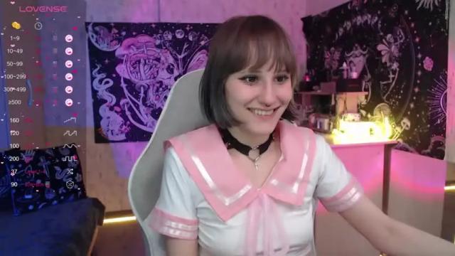 Image 4 of elika_kay Stream on Chaturbate on 13 months ago