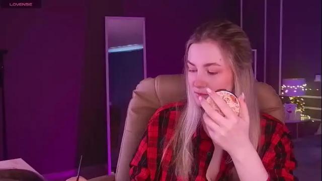 Image 6 of elina_nortas Stream on Chaturbate on 1 month ago