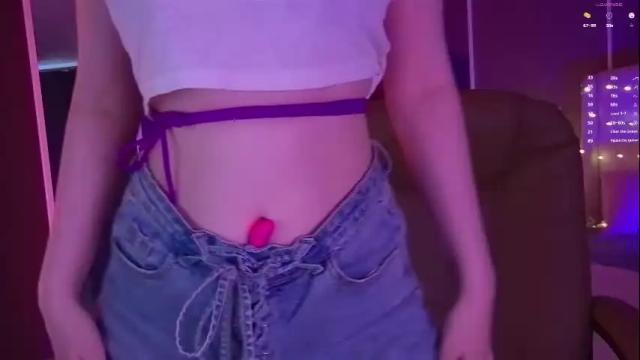 Image 2 of elina_nortas Stream on Chaturbate on 8 days ago