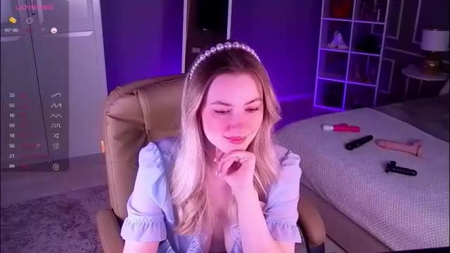 Image 10 of elina_nortas Stream on Chaturbate on 1 month ago