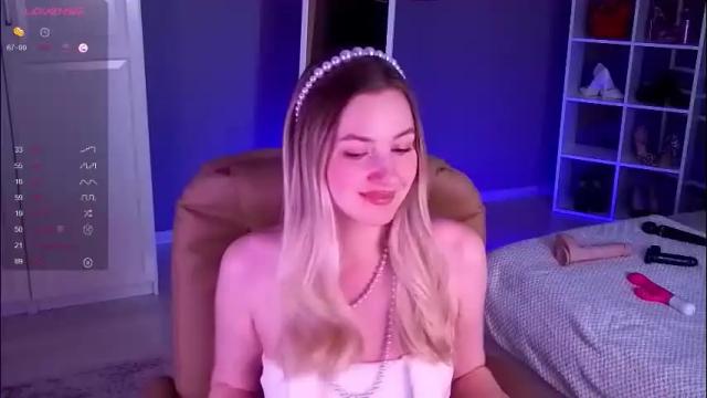 Image 6 of elina_nortas Stream on Chaturbate on 1 month ago