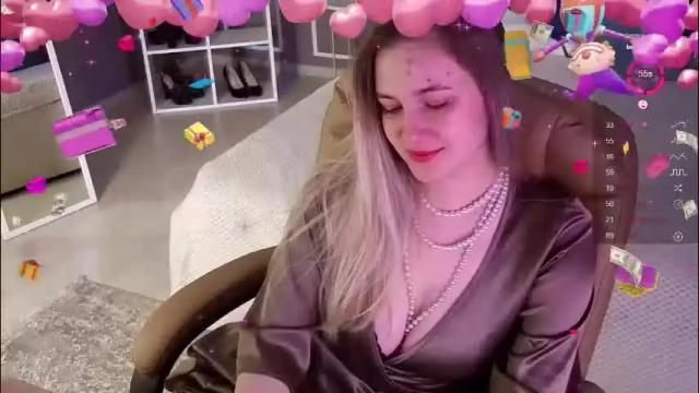 Image 11 of elina_nortas Stream on Chaturbate on 26 days ago