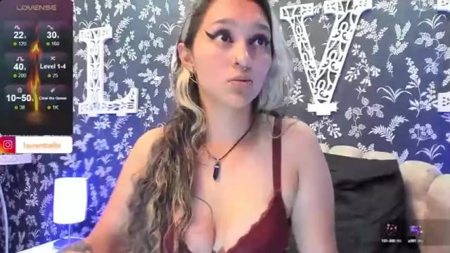 Image 11 of elis_laurent1 Stream on Chaturbate on 21 months ago