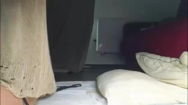 Image 2 of elisa_bright Stream on Chaturbate on 2 months ago