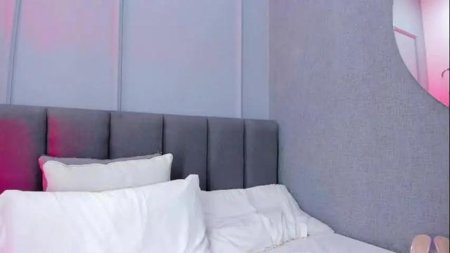Image 11 of elisa_castrillon Stream on Chaturbate on 13 days ago