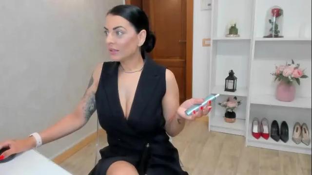 Thumbnail 1, elisabaxter's Stream at Chaturbate, 1 month ago