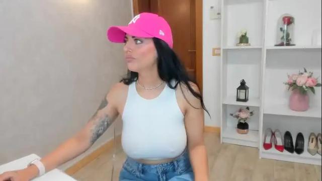 Image 7 of elisabaxter Stream on Chaturbate on 4 days ago