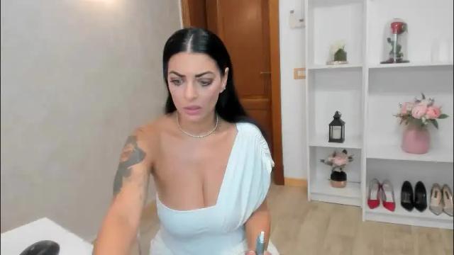 Image 6 of elisabaxter Stream on Chaturbate on 18 days ago