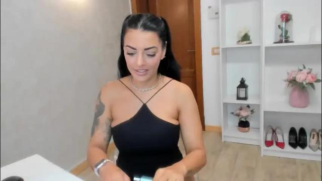 Image 3 of elisabaxter Stream on Chaturbate on 11 days ago