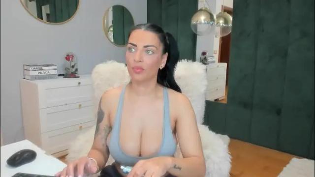 Image 4 of elisabaxter Stream on Chaturbate on 5 days ago