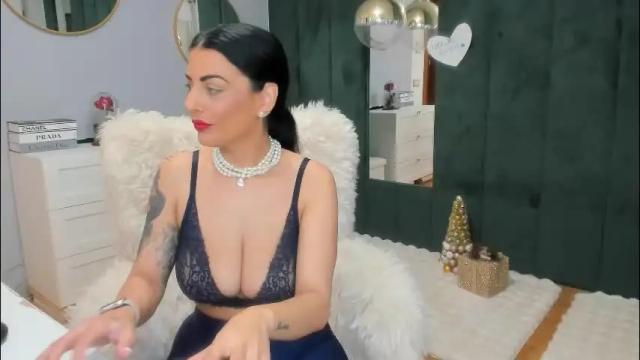 Image 12 of elisabaxter Stream on Chaturbate on 1 month ago