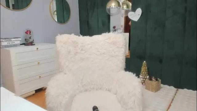 Image 2 of elisabaxter Stream on Chaturbate on 1 month ago