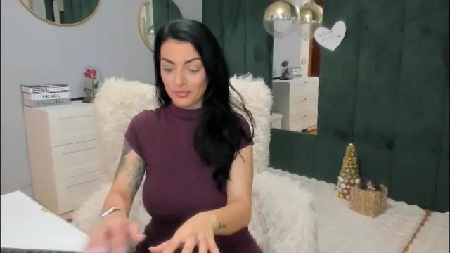 Image 3 of elisabaxter Stream on Chaturbate on 1 month ago