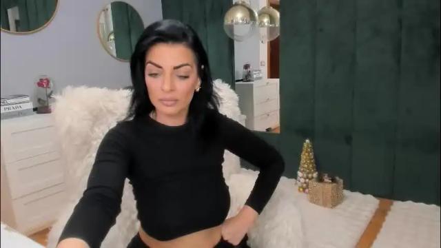 Image 2 of elisabaxter Stream on Chaturbate on 14 days ago