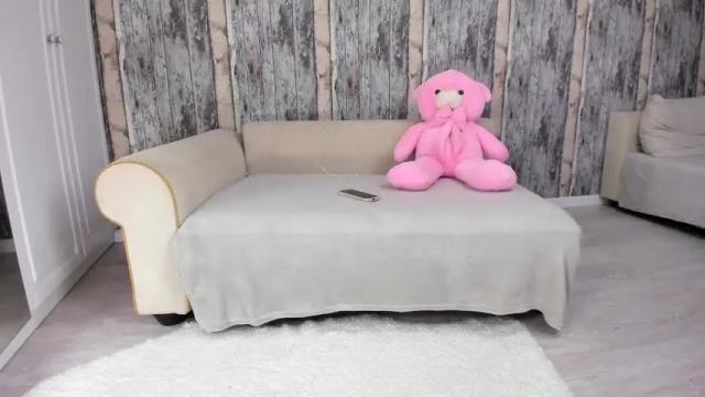 Image 2 of elisabeth_jason Stream on Chaturbate on 29 days ago