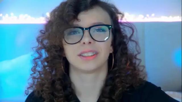 Image 12 of elisabethdavis Stream on Chaturbate on 14 days ago