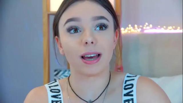 Image 12 of elisabethdavis Stream on Chaturbate on 26 days ago