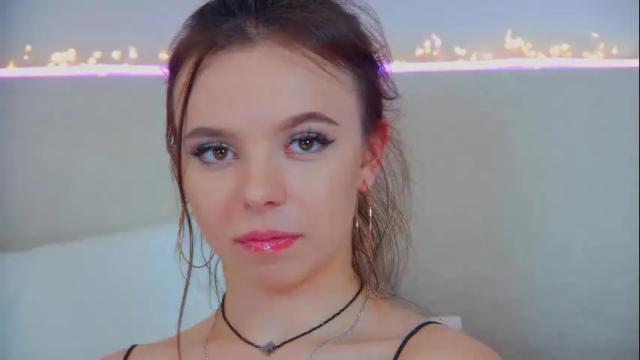 Image 4 of elisabethdavis Stream on Chaturbate on 11 days ago