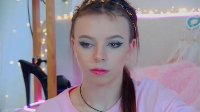 Image 3 of elisabethdavis Stream on Chaturbate on 4 months ago