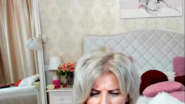Image 10 of elisarosse_ Stream on Chaturbate on 7 days ago