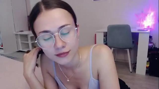 Image 3 of eliscuteblonde Stream on Chaturbate on 2 months ago