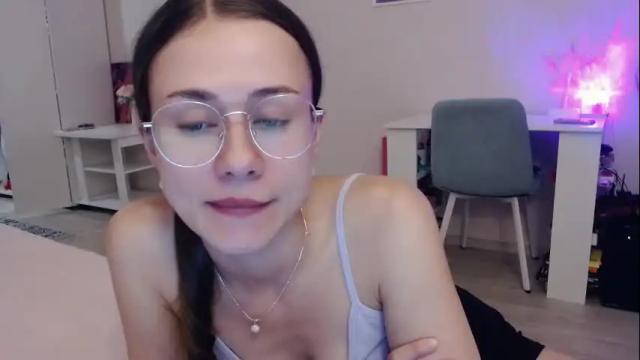 Image 4 of eliscuteblonde Stream on Chaturbate on 2 months ago