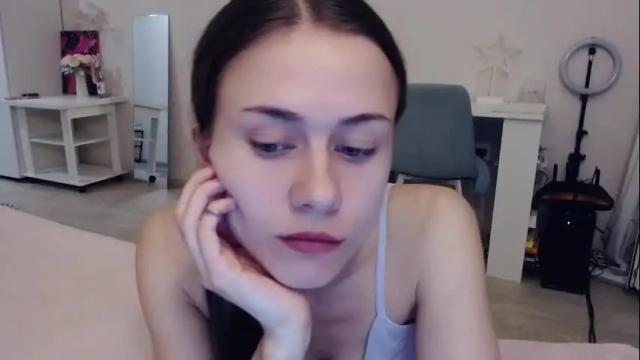 Image 12 of eliscuteblonde Stream on Chaturbate on 2 months ago