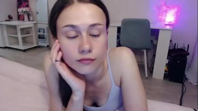 Image 10 of eliscuteblonde Stream on Chaturbate on 1 day ago