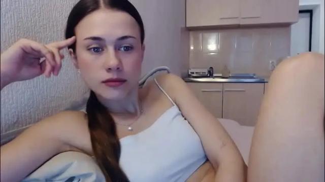 Image 8 of eliscuteblonde Stream on Chaturbate on 1 month ago