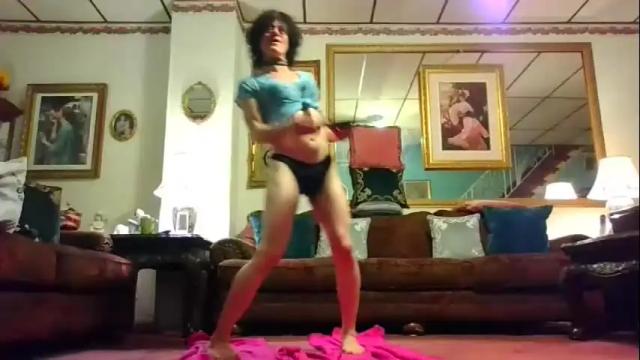 Image 12 of eliselonglegs Stream on Chaturbate on 2 months ago