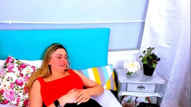 Image 8 of eliseshining Stream on Chaturbate on 28 days ago
