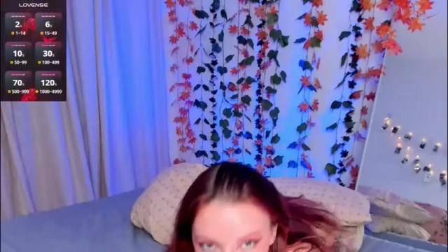 Image 3 of elisetattoo Stream on Chaturbate on 8 days ago