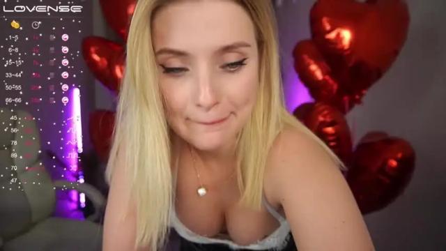 Image 6 of elissamoon Stream on Chaturbate on 14 months ago