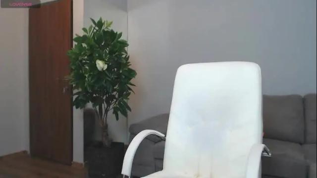 Image 7 of elissavibe Stream on Chaturbate on 1 month ago