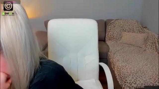 Image 4 of elissavibe Stream on Chaturbate on 1 month ago