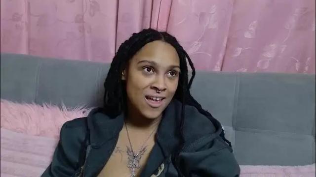 Image 6 of elit_noa Stream on Chaturbate on 20 days ago