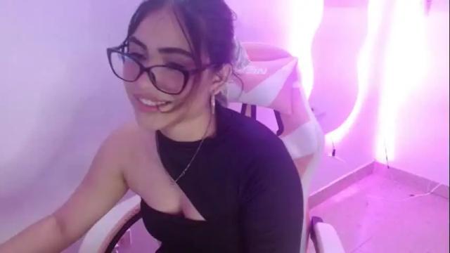 Image 6 of eliz_001 Stream on Chaturbate on 6 months ago