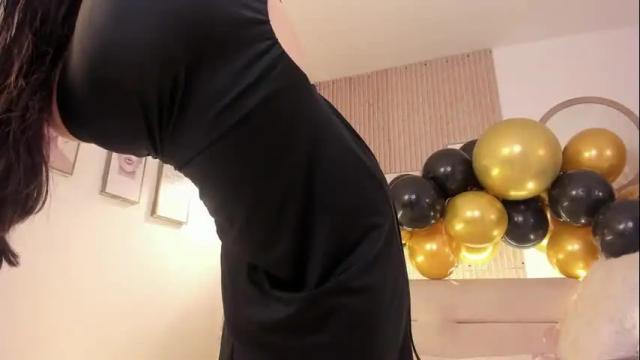 Image 8 of eliz_jane Stream on Chaturbate on 26 days ago