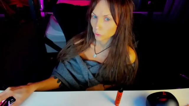 Image 7 of elizabe_th Stream on Chaturbate on 15 months ago