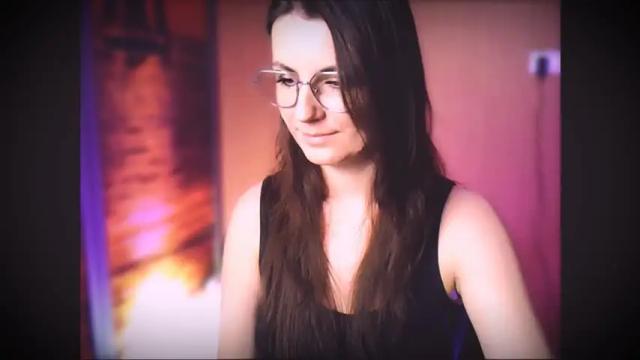 Image 11 of elizabet_owl Stream on Chaturbate on 15 months ago