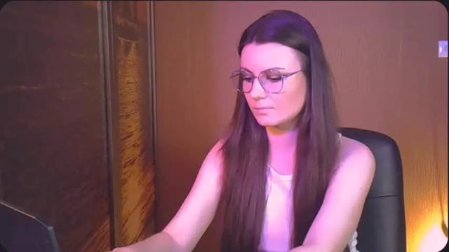 Image 11 of elizabet_owl Stream on Chaturbate on 12 months ago
